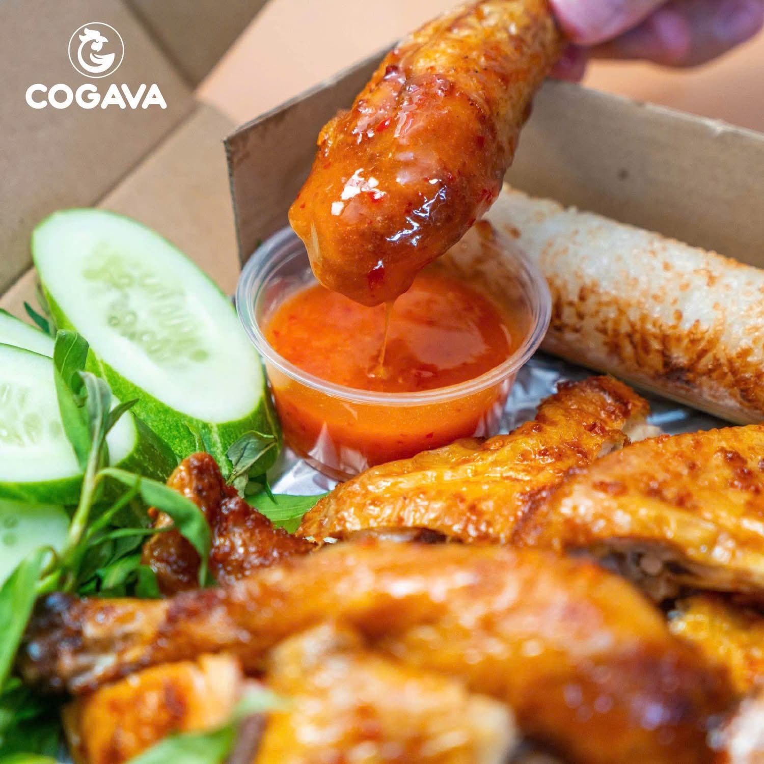 Miếng gà chấm sốt nhà làm